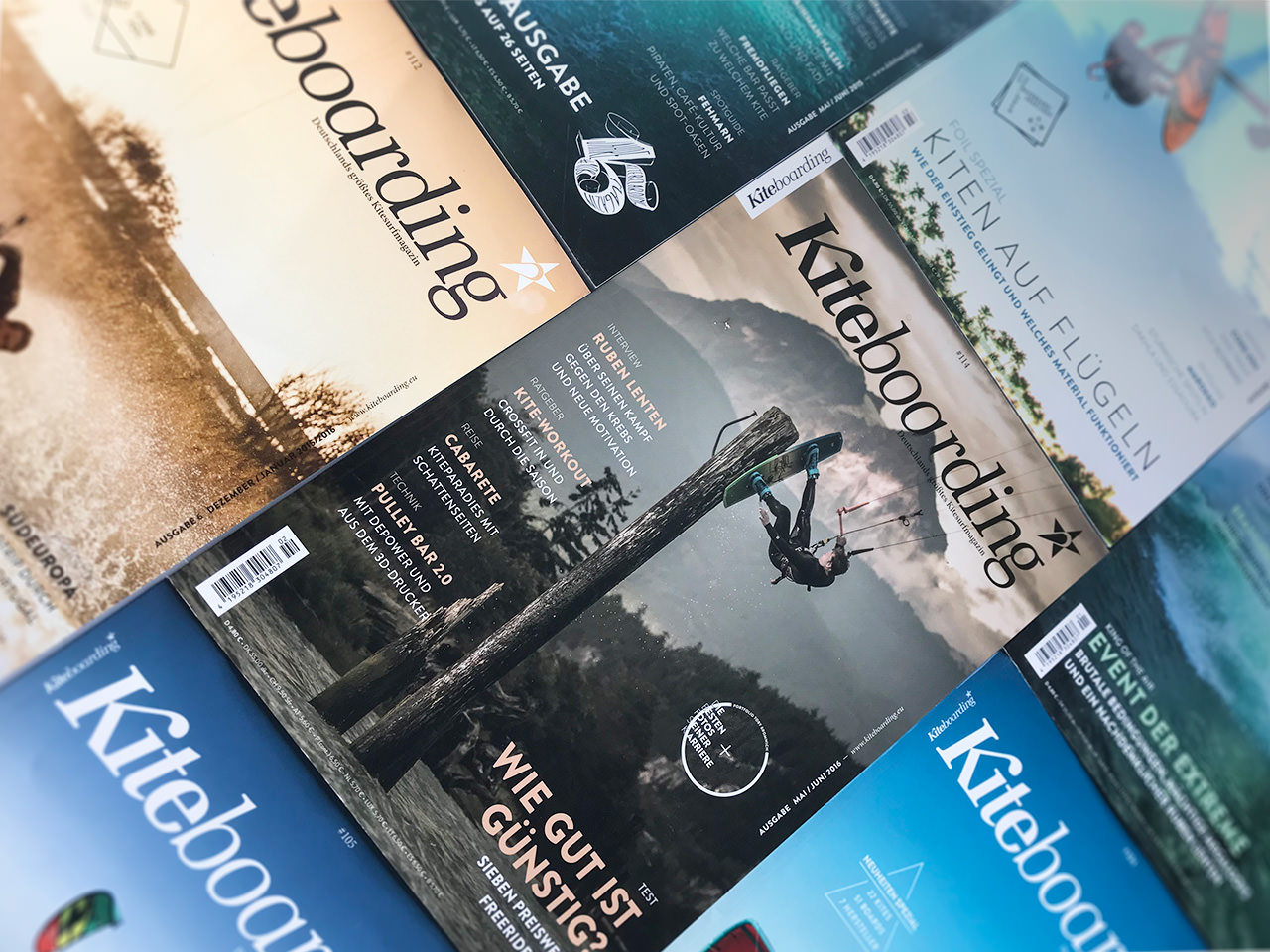 Ehrentitel Der Titel galt stets als fotografische Visitenkarte und erhielt daher besonedre Aufmerksamkeit. Hierbei wurden Text und Corporate Design grundsätzlich dem Motiv untergeordnet, um die Bildentfaltung stärker hervorzuheben